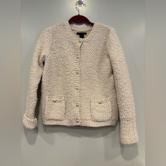 Tahari Beige Crochet Blend Cardigan with Buttons Size S - Picture 5 of 7